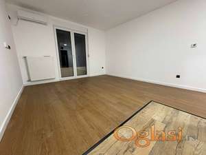 Prodaja stana-Garsonjera, Podbara, Nov stan